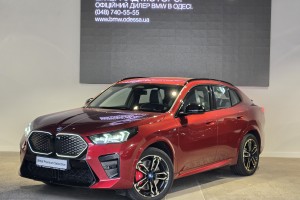 BMW iX2 xDrive30