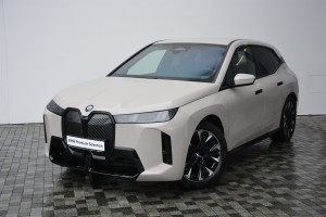 BMW iX xDrive60