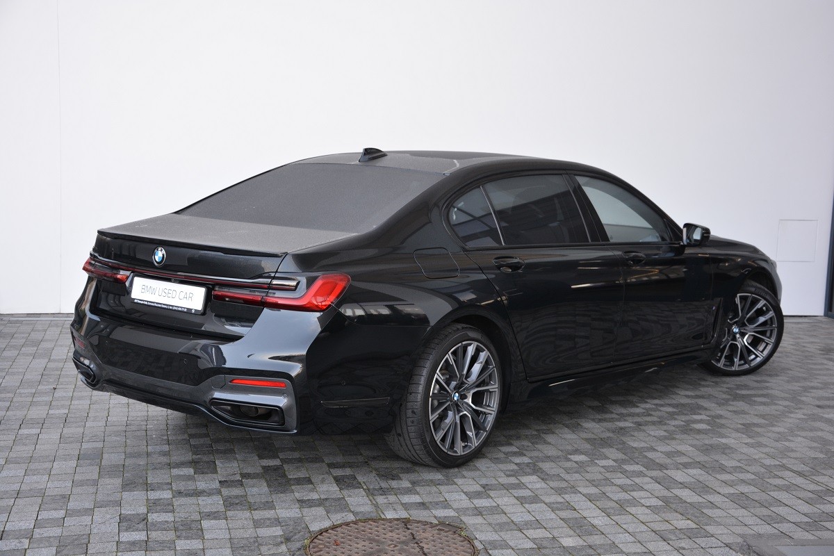 BMW 7 Series 740Ld xDrive 2