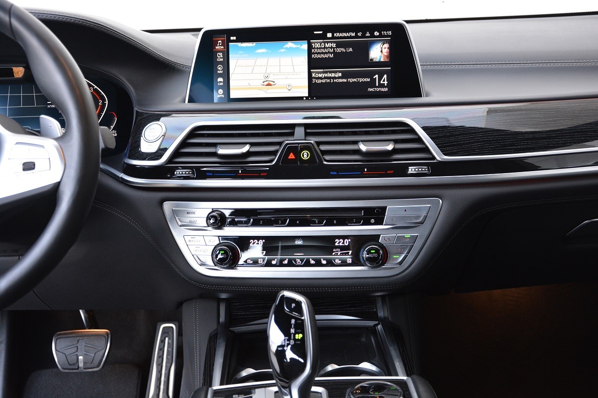 BMW 7 Series 740Ld xDrive 6