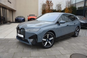 BMW iX xDrive40