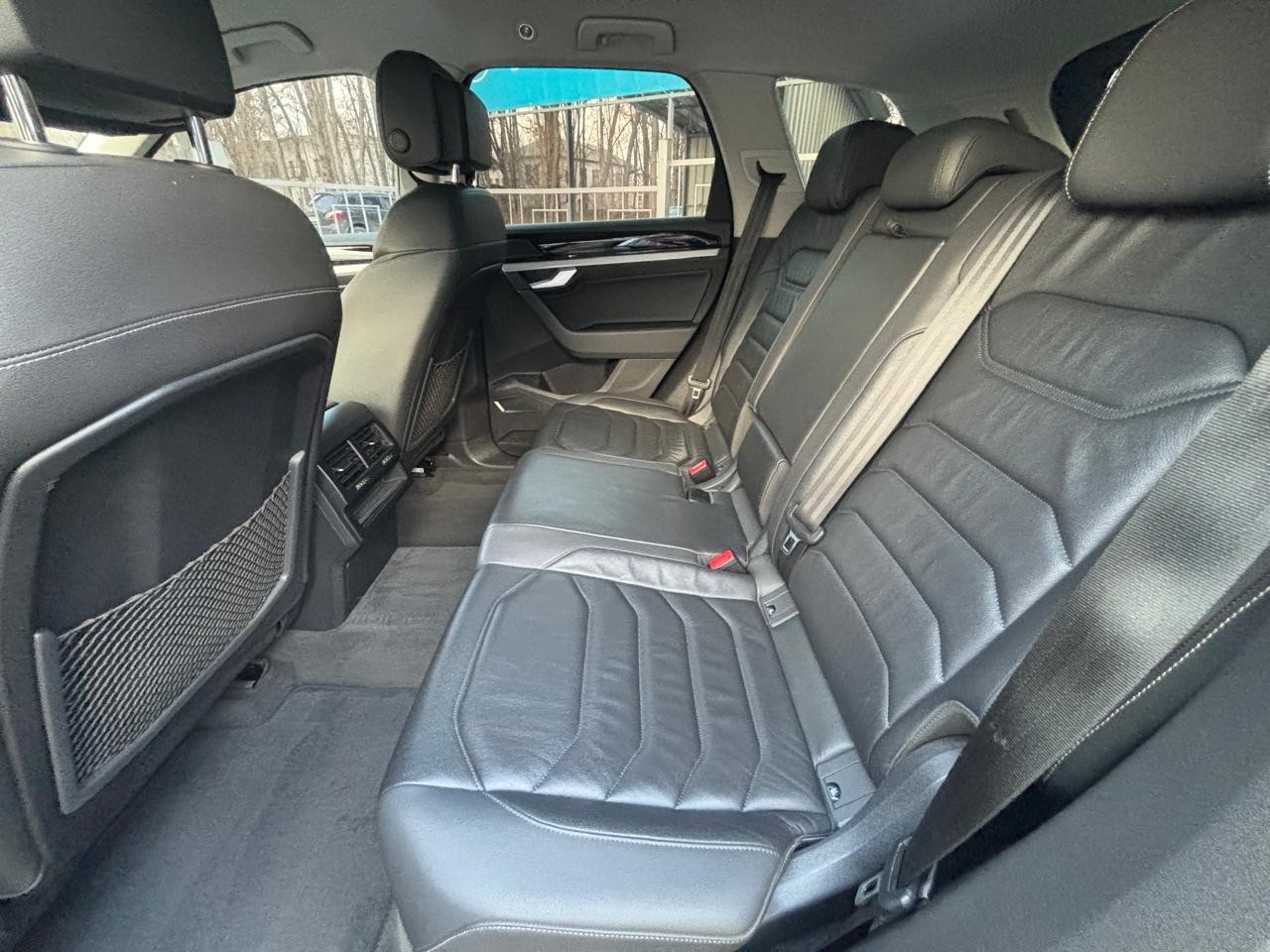 VOLKSWAGEN Touareg 3.0 TDI 10