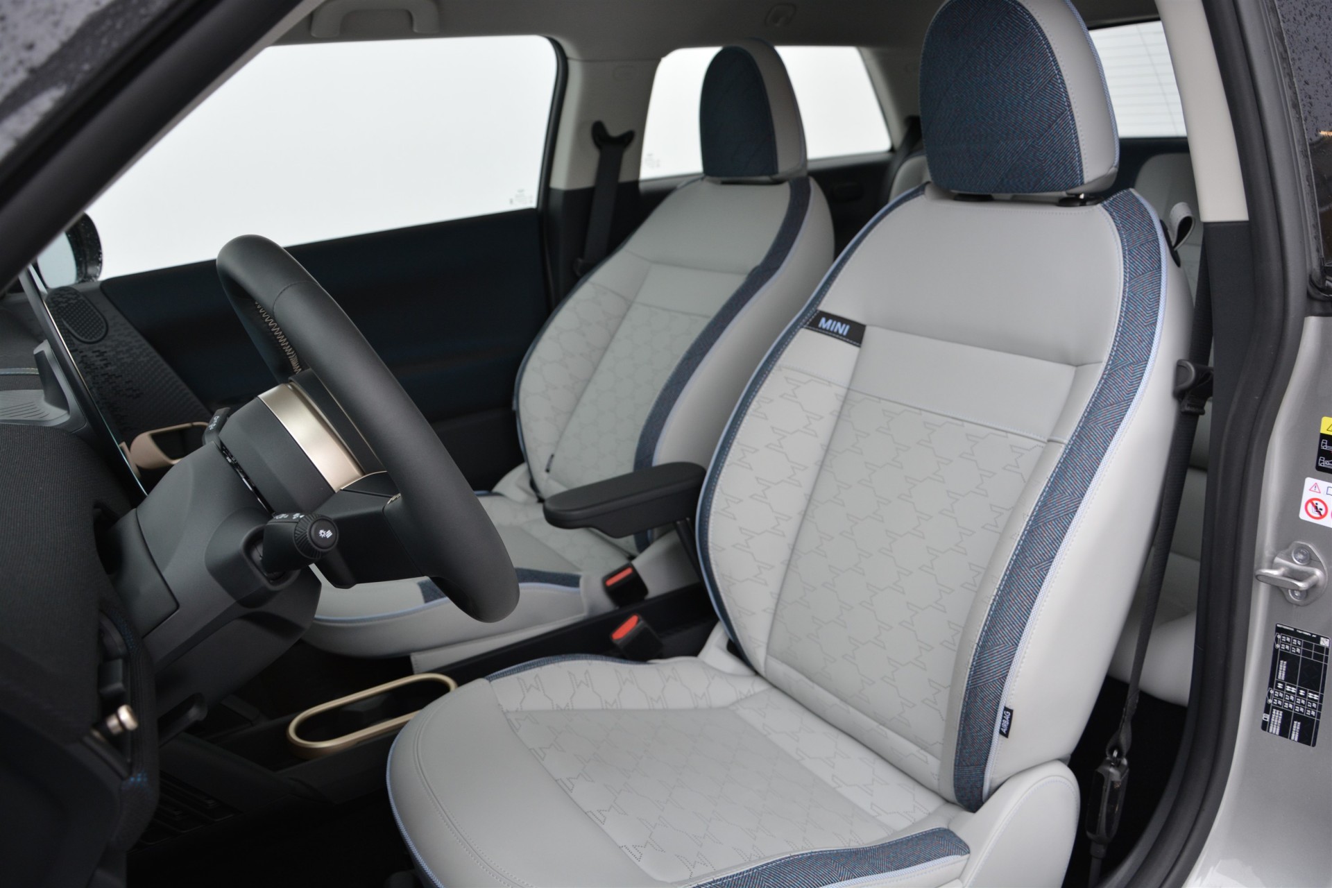 MINI Cooper E 5