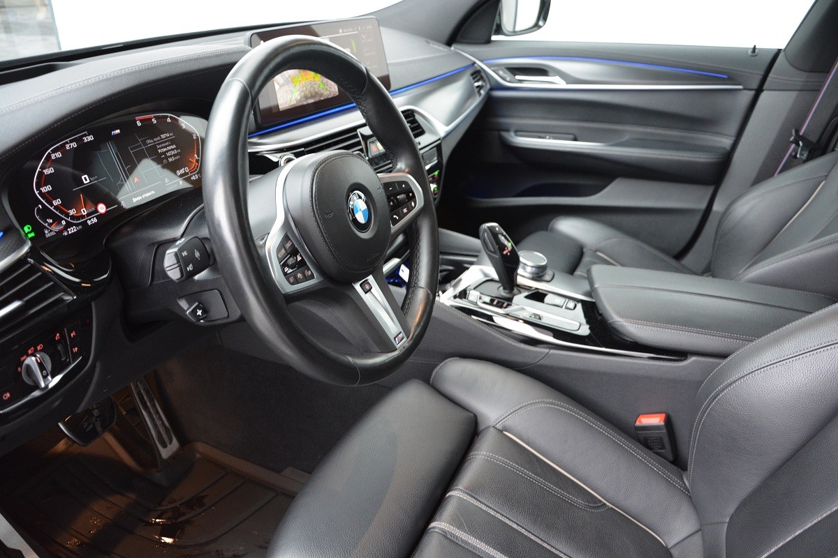 BMW 6 Series 630d xDrive Gran Turismo 4