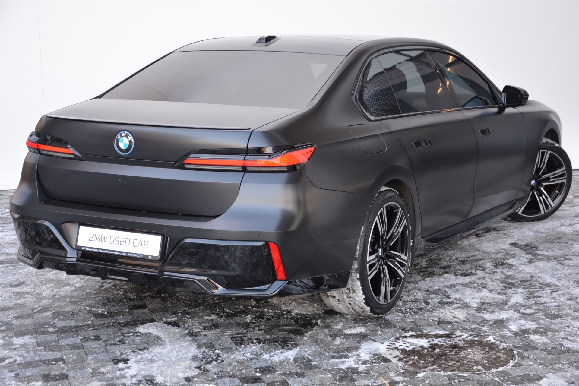 BMW i7 xDrive60 2