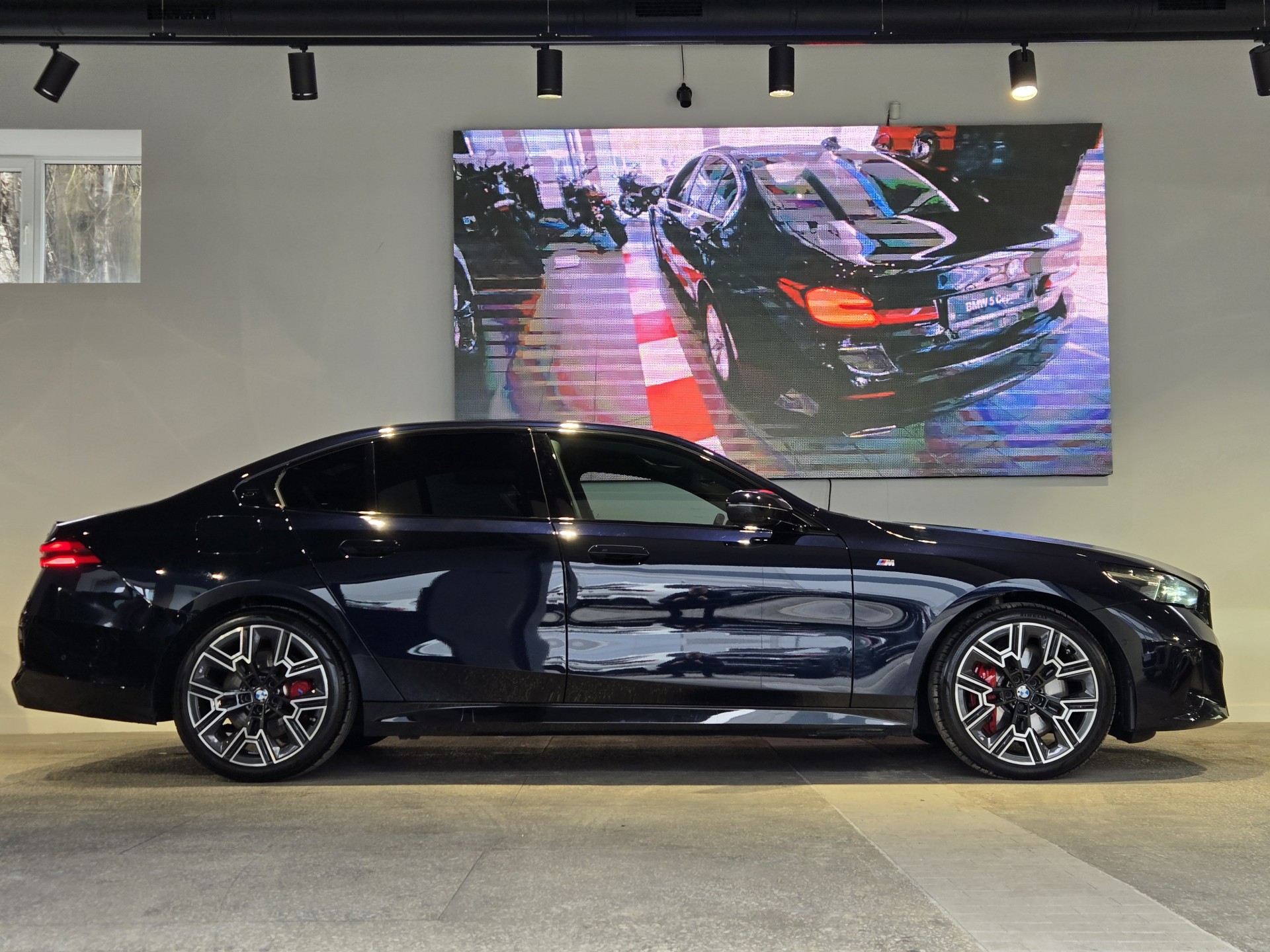 BMW 5 Series 540d xDrive 3