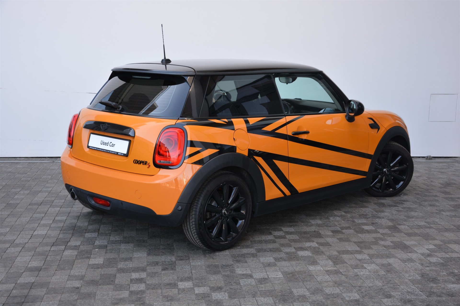 MINI Hatch  2