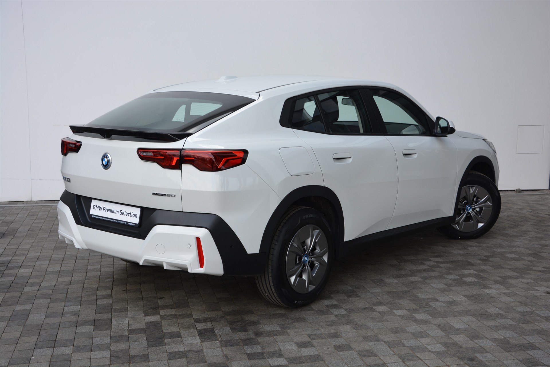 BMW iX2 eDrive20 2