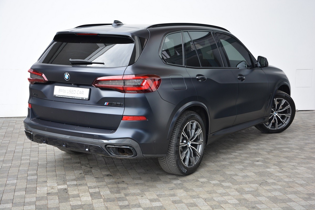 BMW X5 M50i 2