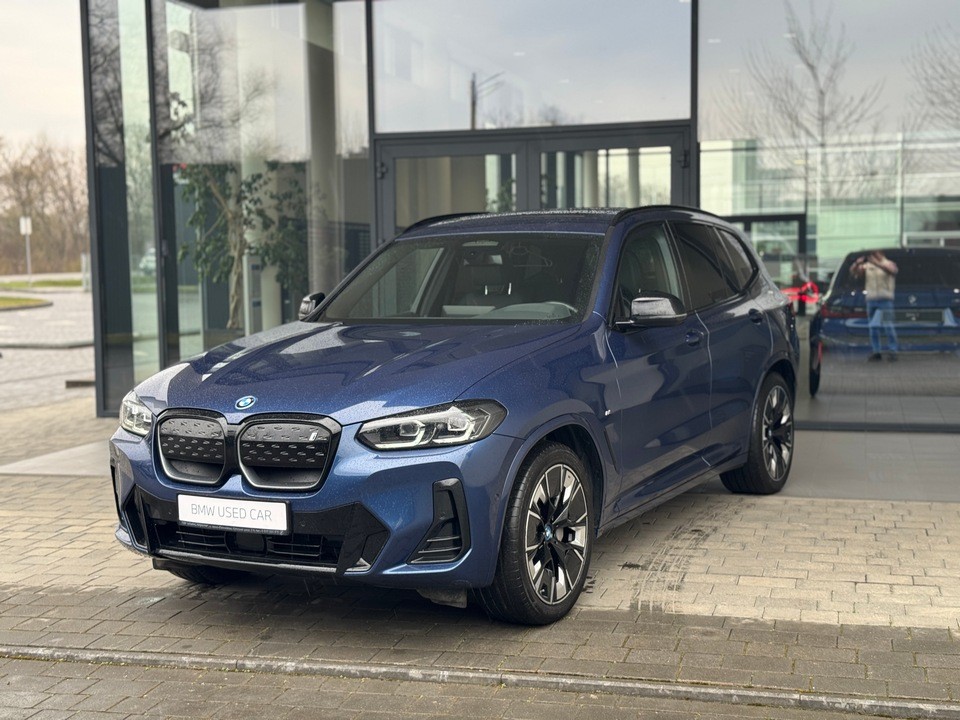 BMW iX3 M Sport 0