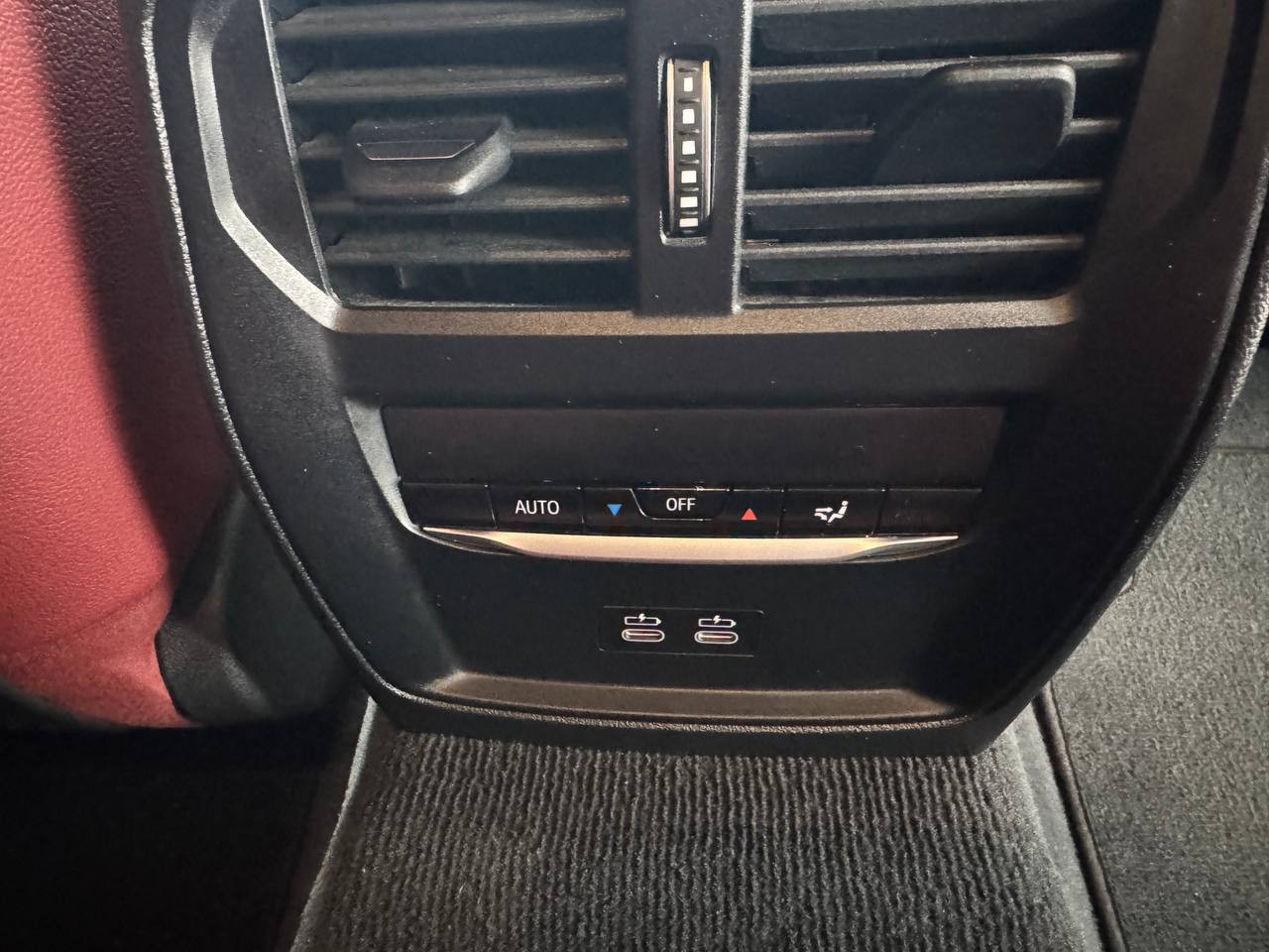 BMW 3 Series 320i 12