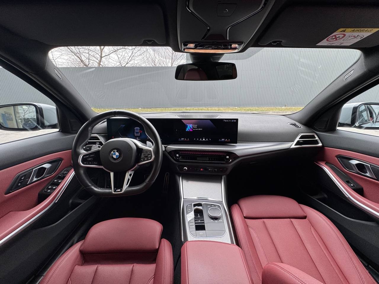 BMW 3 Series 320i 13