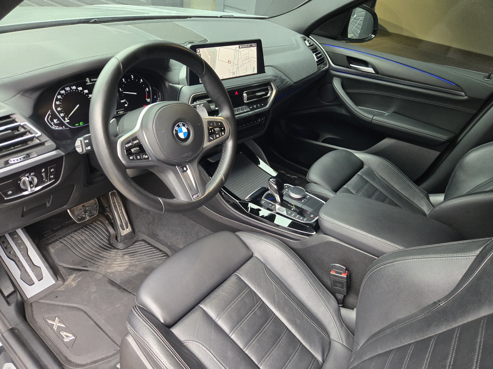 BMW X4 xDrive20d 4