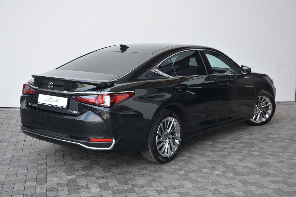 LEXUS ES 300h 2