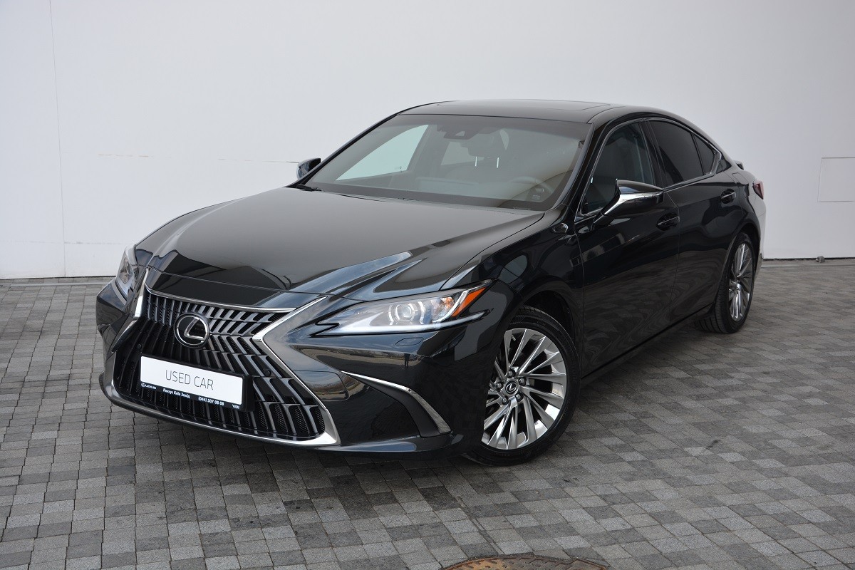 LEXUS ES 300h 0
