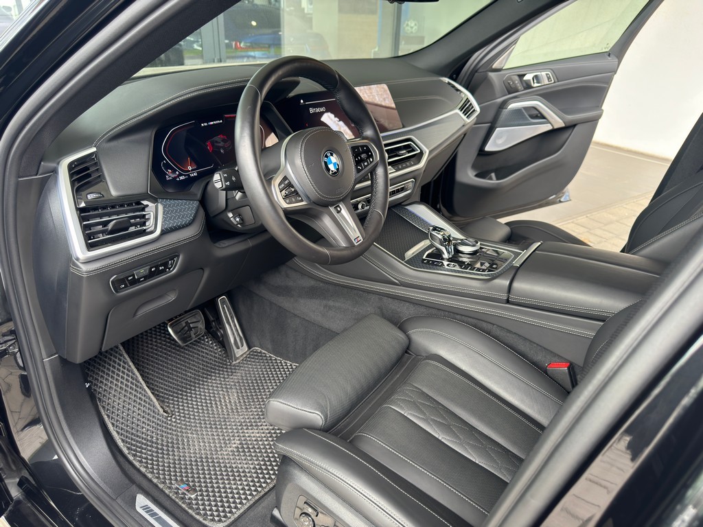 BMW X6 M50d 28