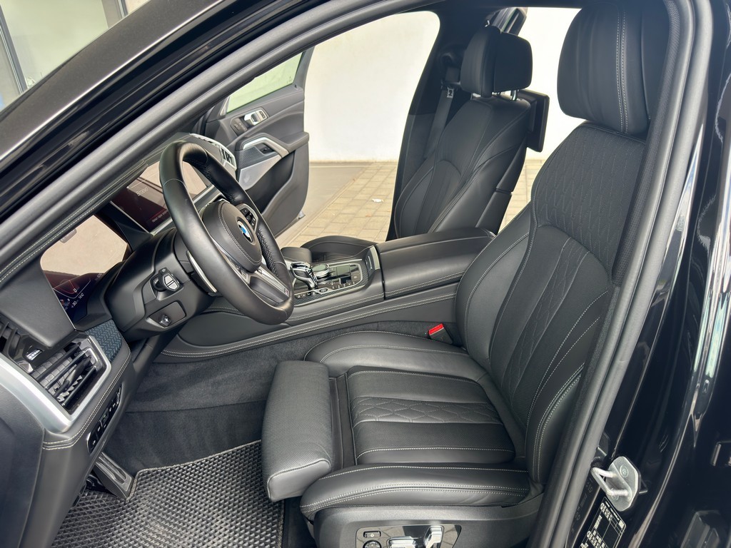 BMW X6 M50d 29