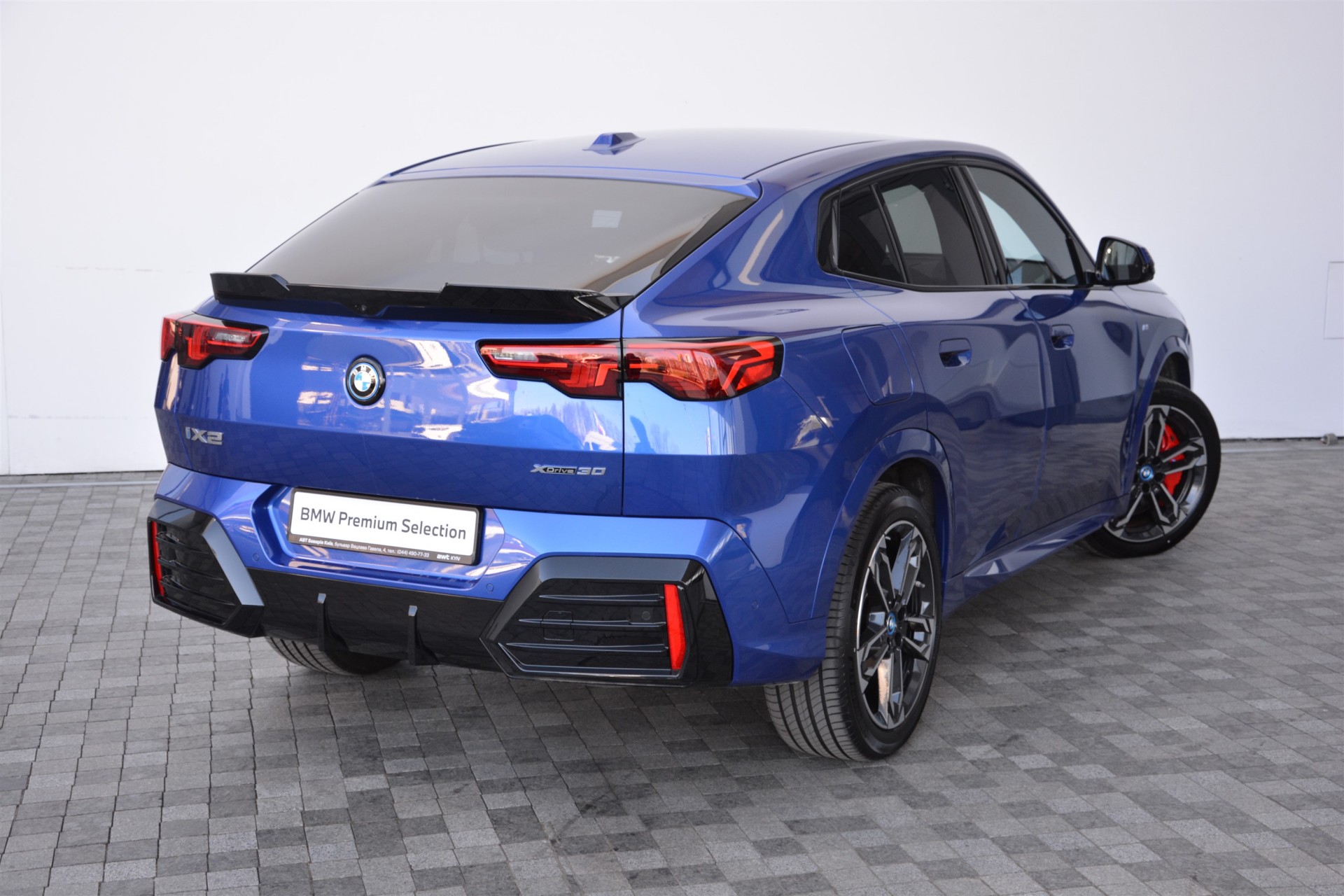 BMW iX2 xDrive30 2