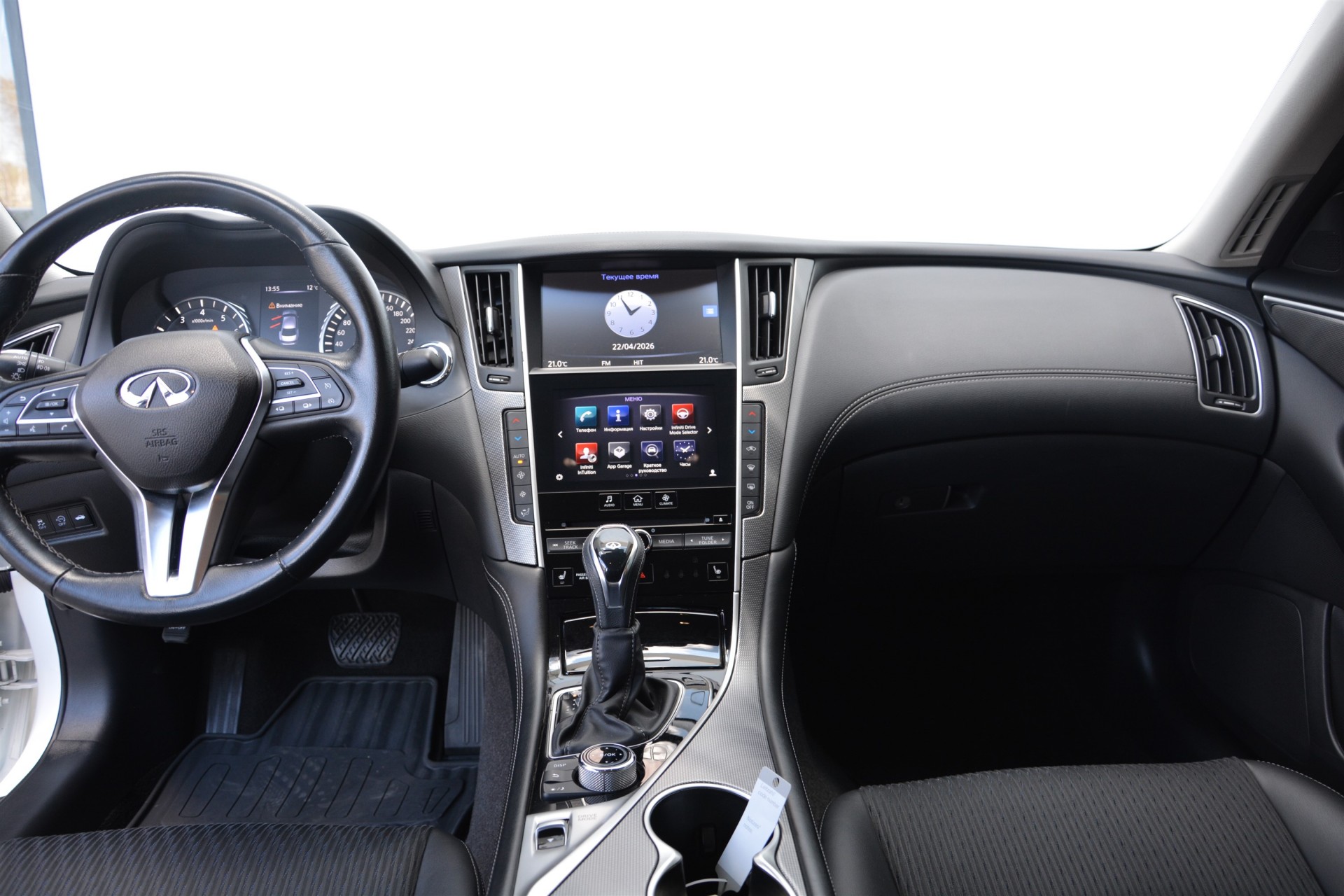 Infiniti Q 50 5