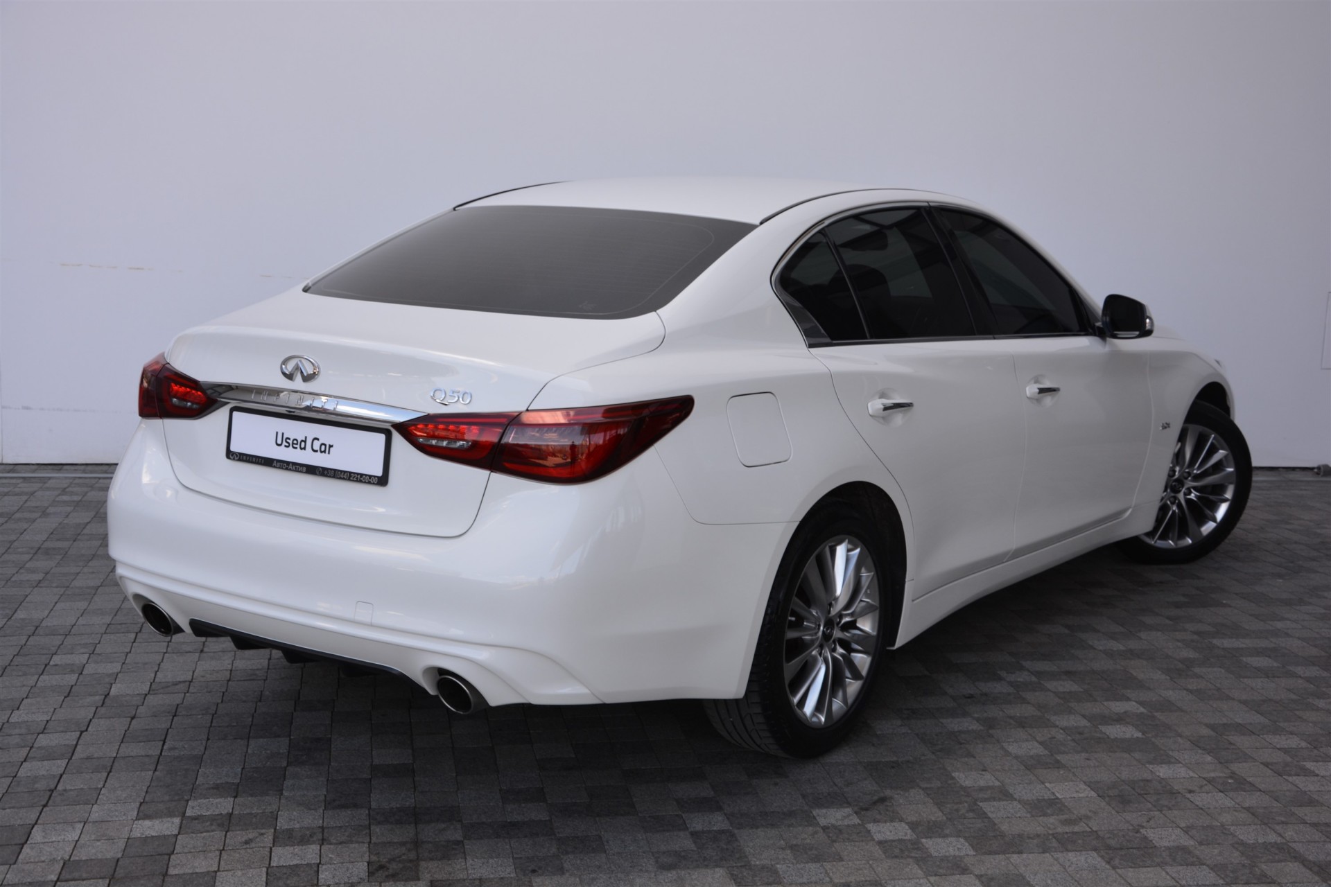 Infiniti Q 50 1