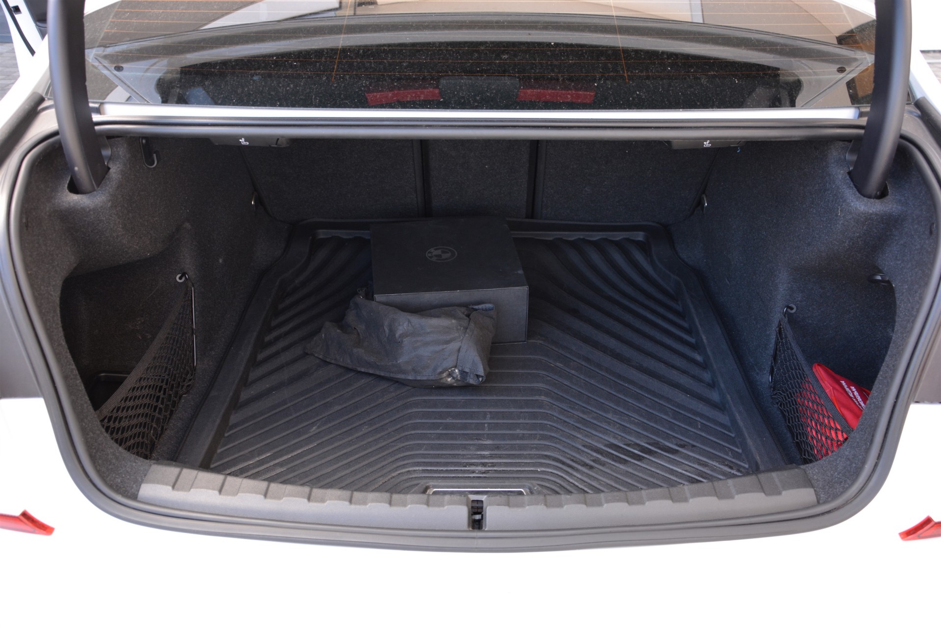 BMW 3 Series 320i xDrive 8