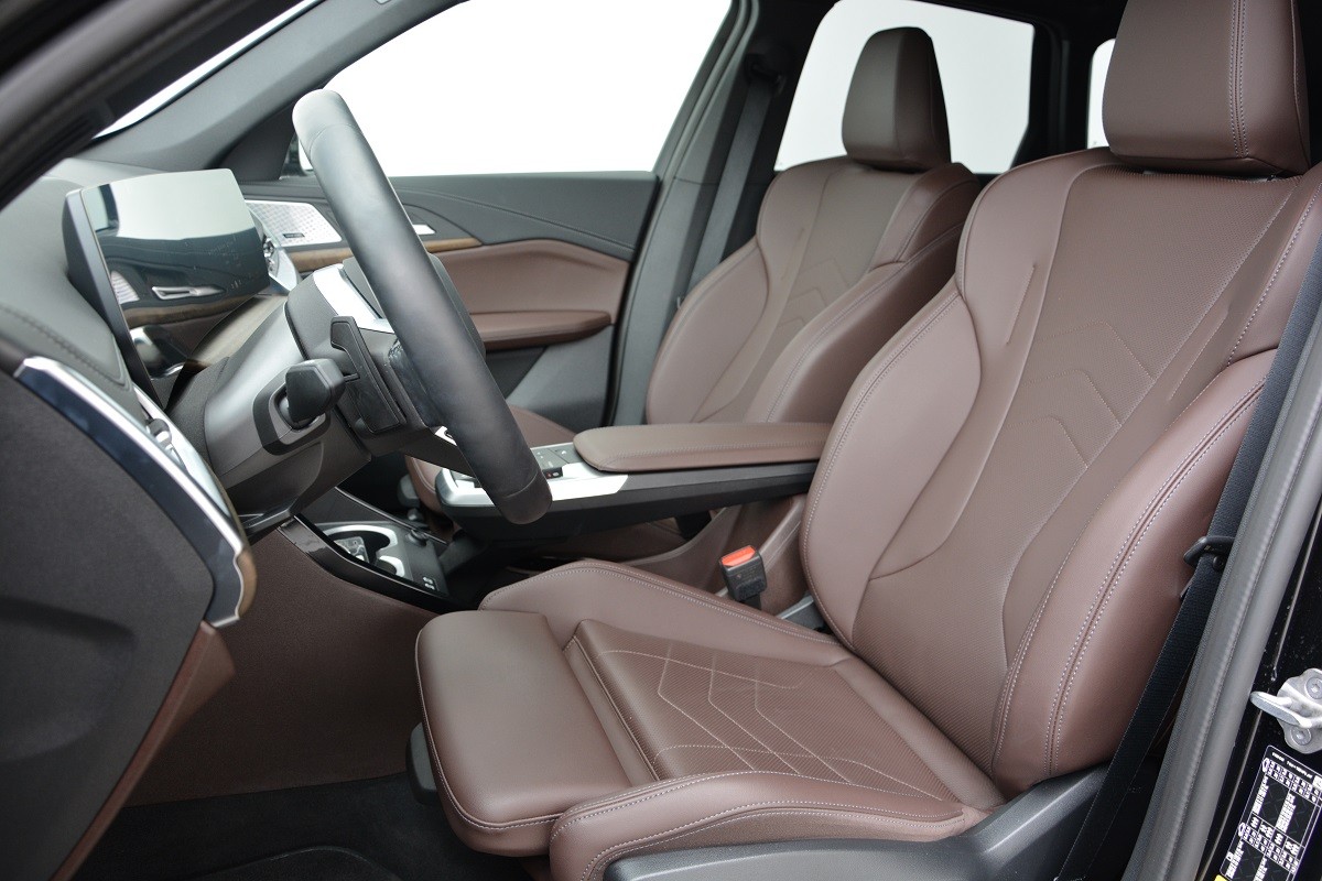 BMW iX1 xDrive30 3