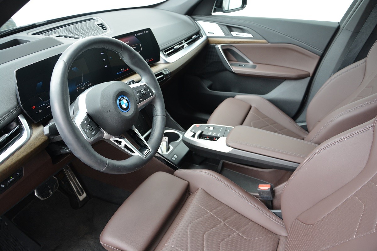 BMW iX1 xDrive30 4