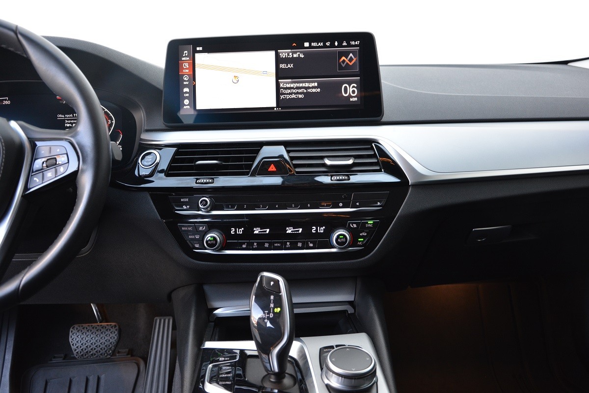 BMW 5 Series 540i xDrive 6