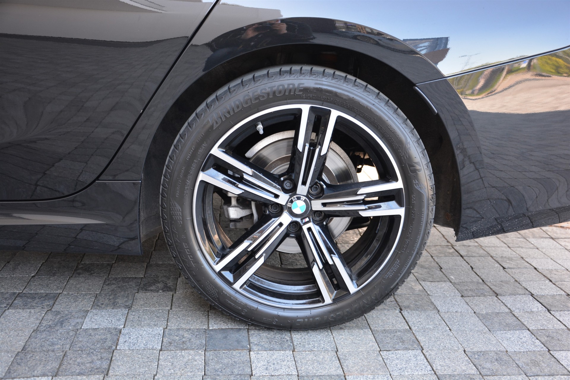BMW 3 Series 320i 9