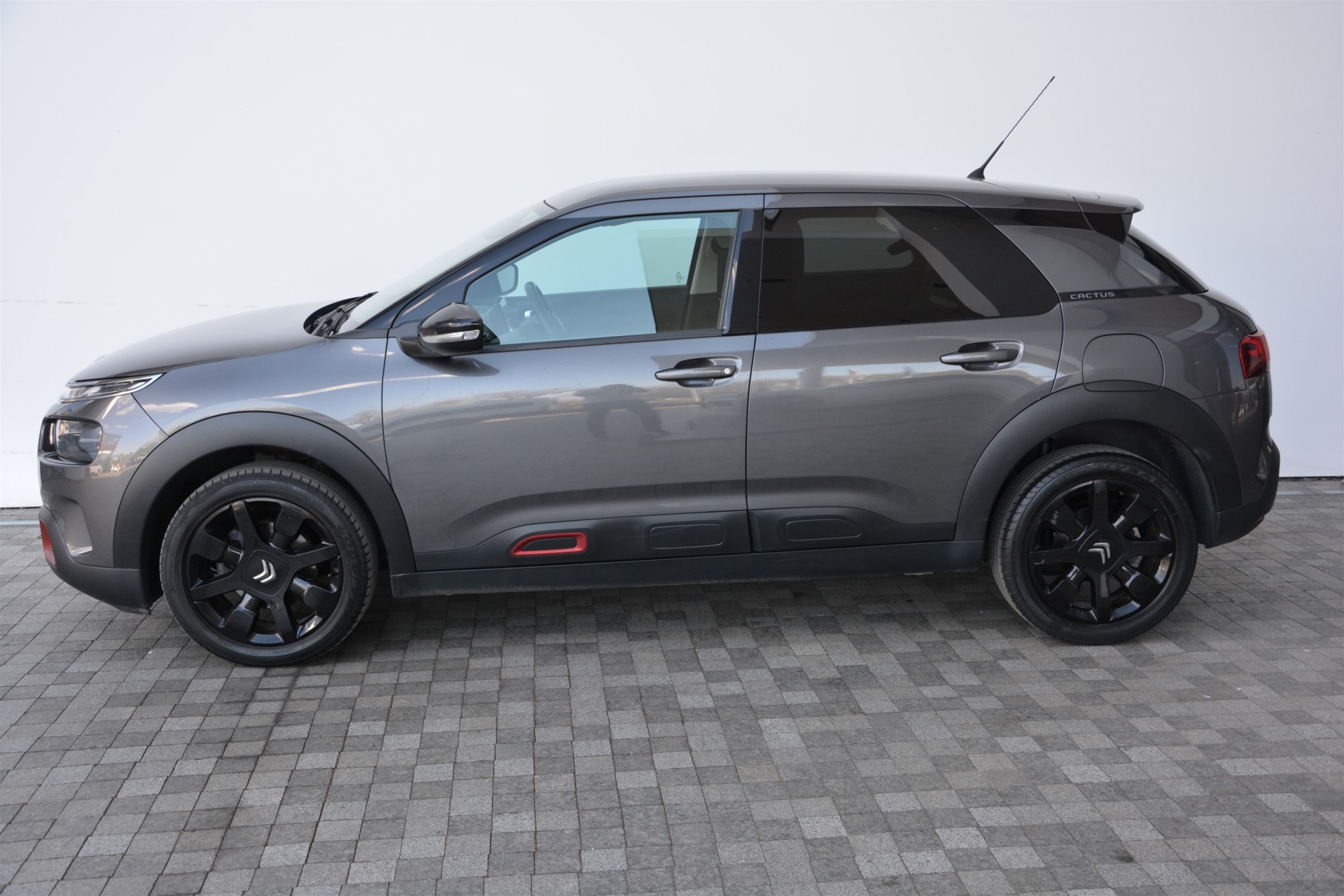 CITROEN C4 Cactus Shine 1