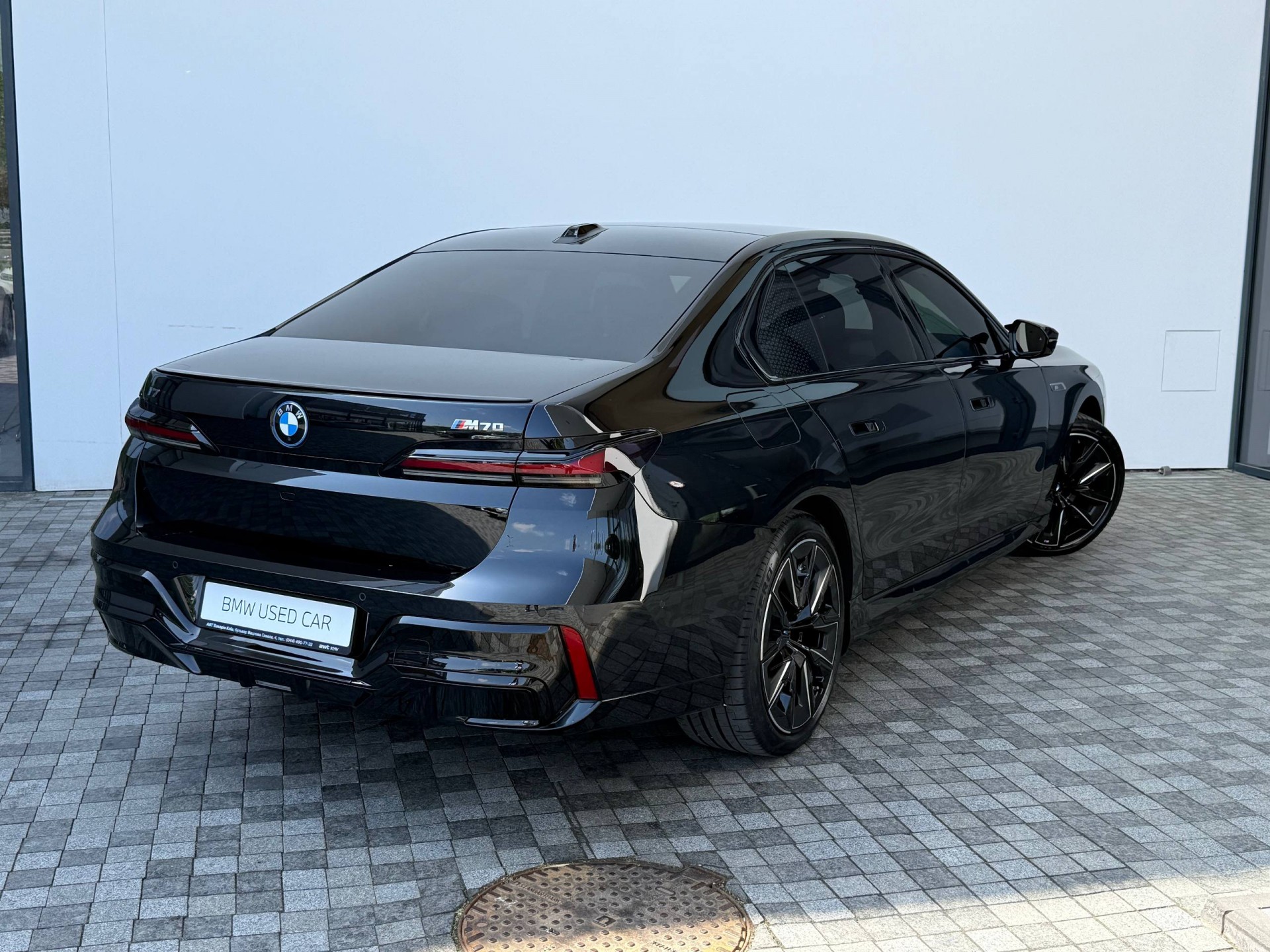 BMW i7 M70 2