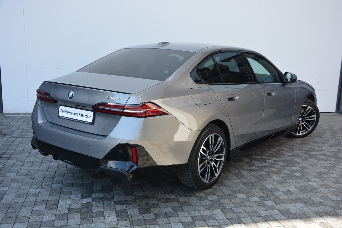 BMW 5 Series 520d 2