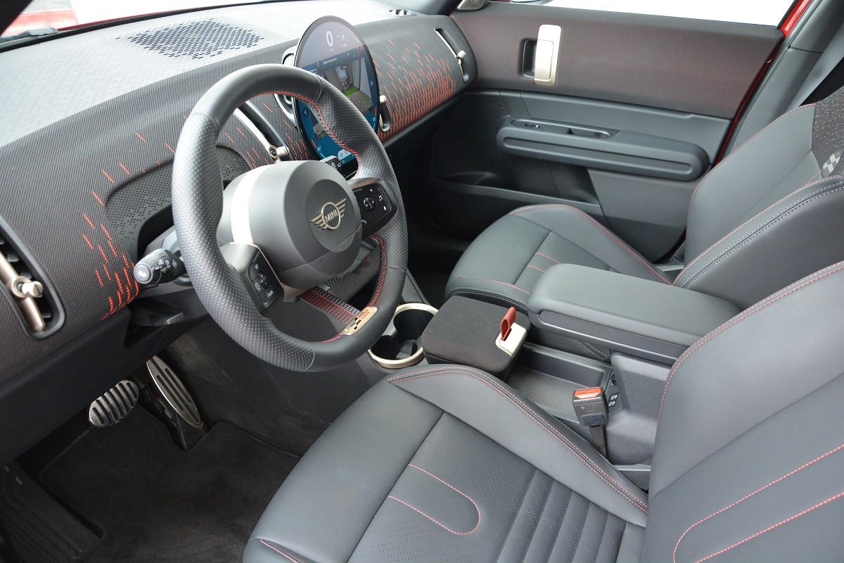 MINI Countryman JCW 4