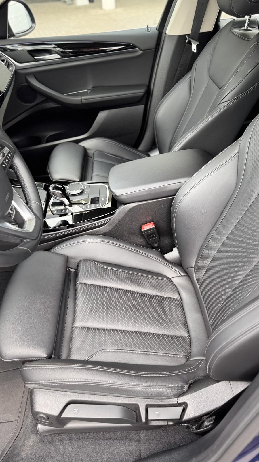 BMW X4 xDrive20d 10