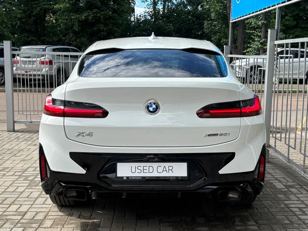 BMW X4 xDrive20i 4