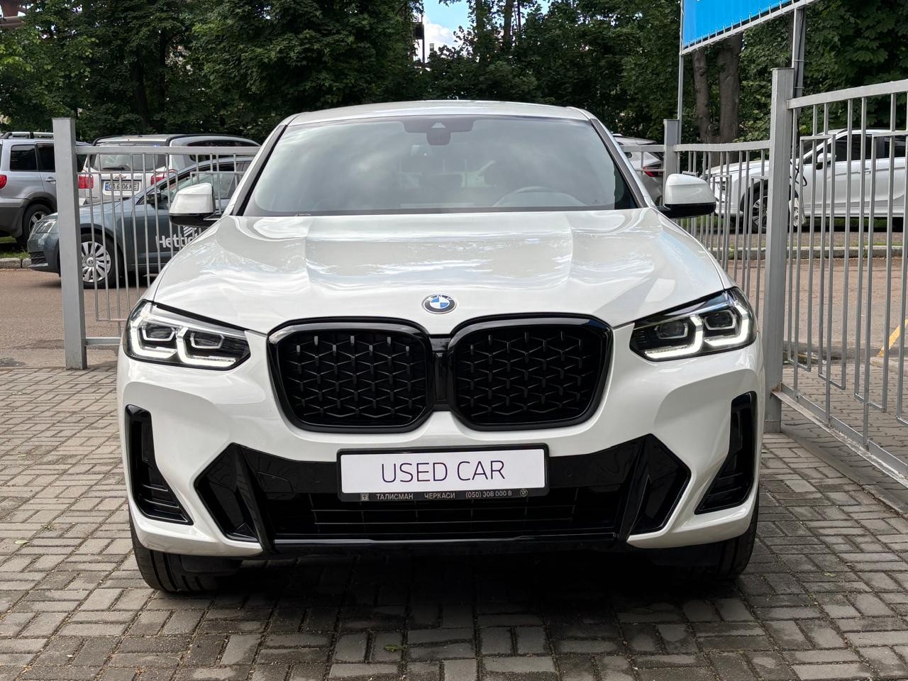 BMW X4 xDrive20i 0