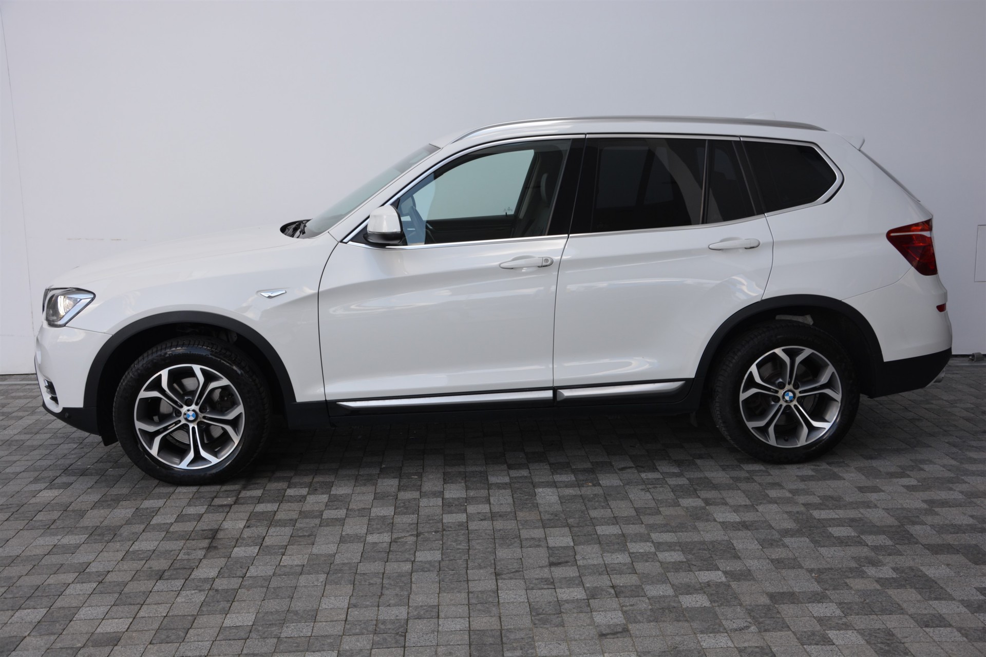 BMW X3 xDrive20i 1