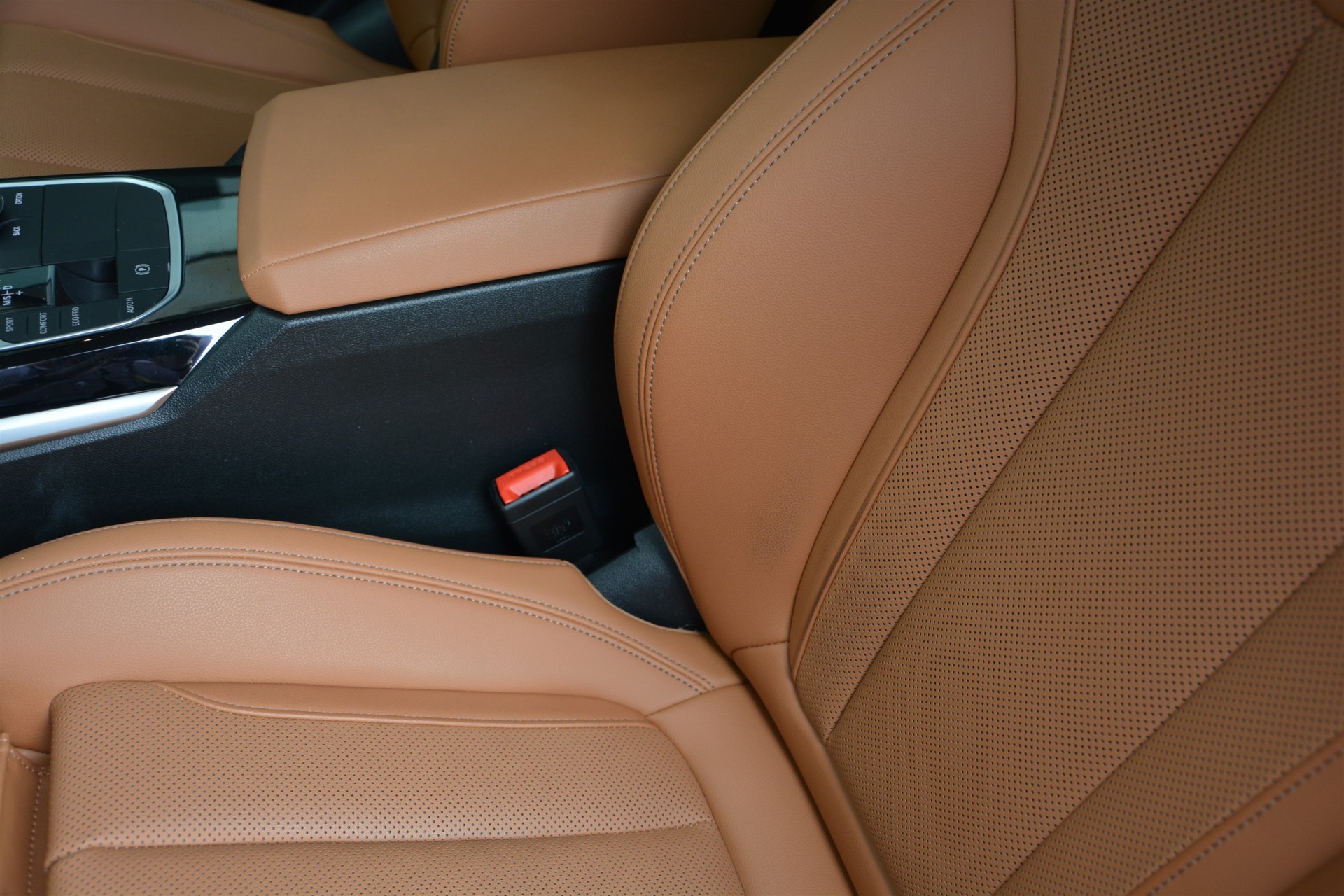 BMW 3 Series 320i 7