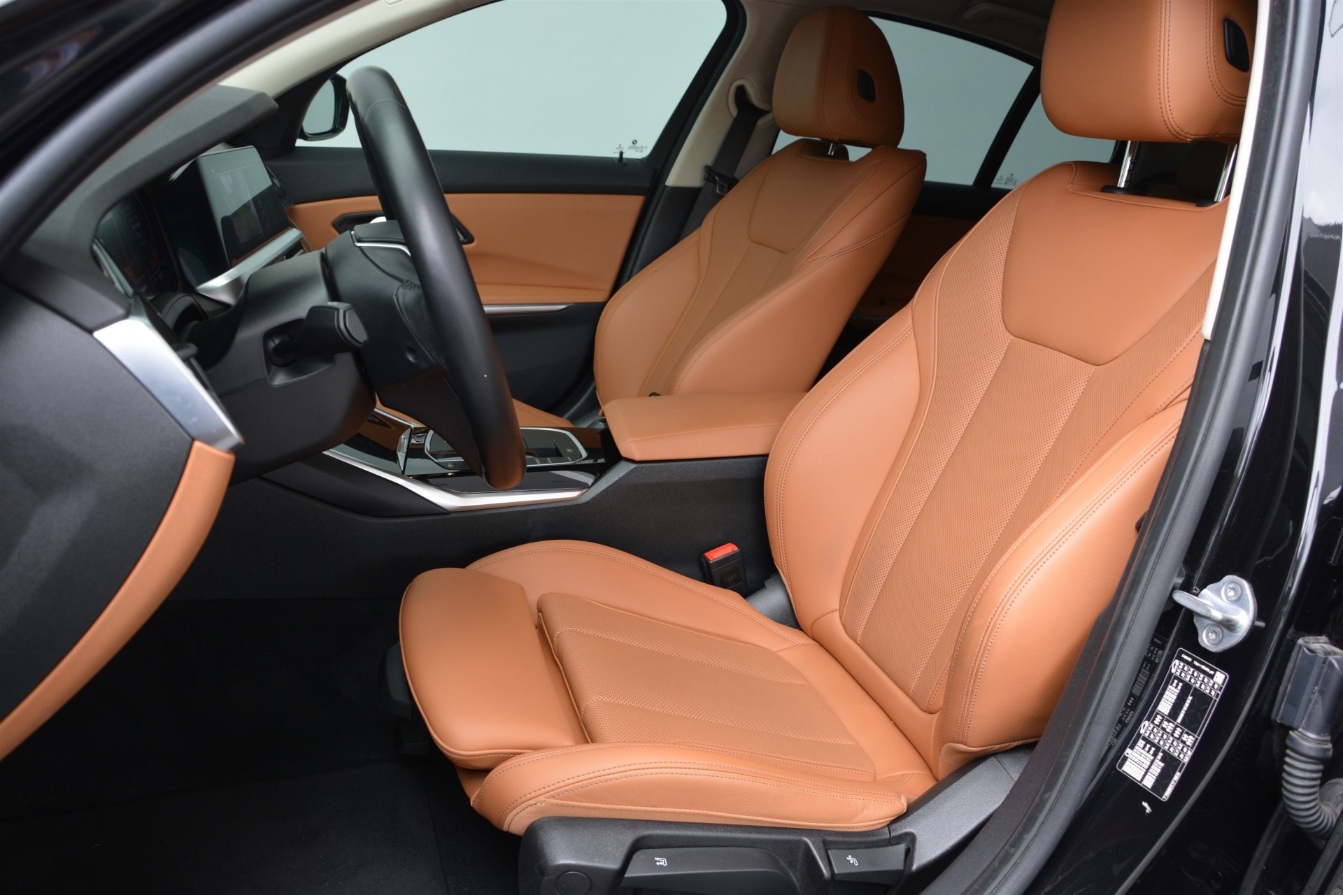 BMW 3 Series 320i 3