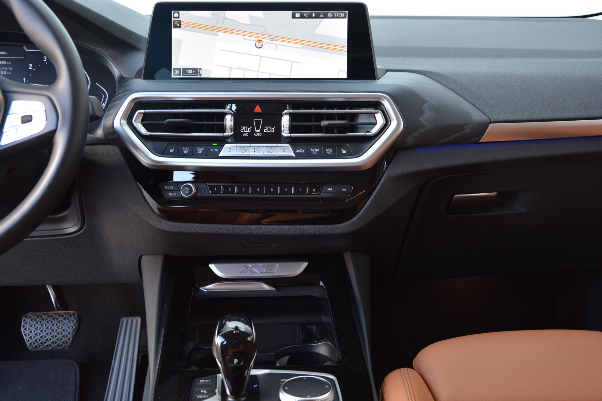 BMW X3 xDrive20i 6
