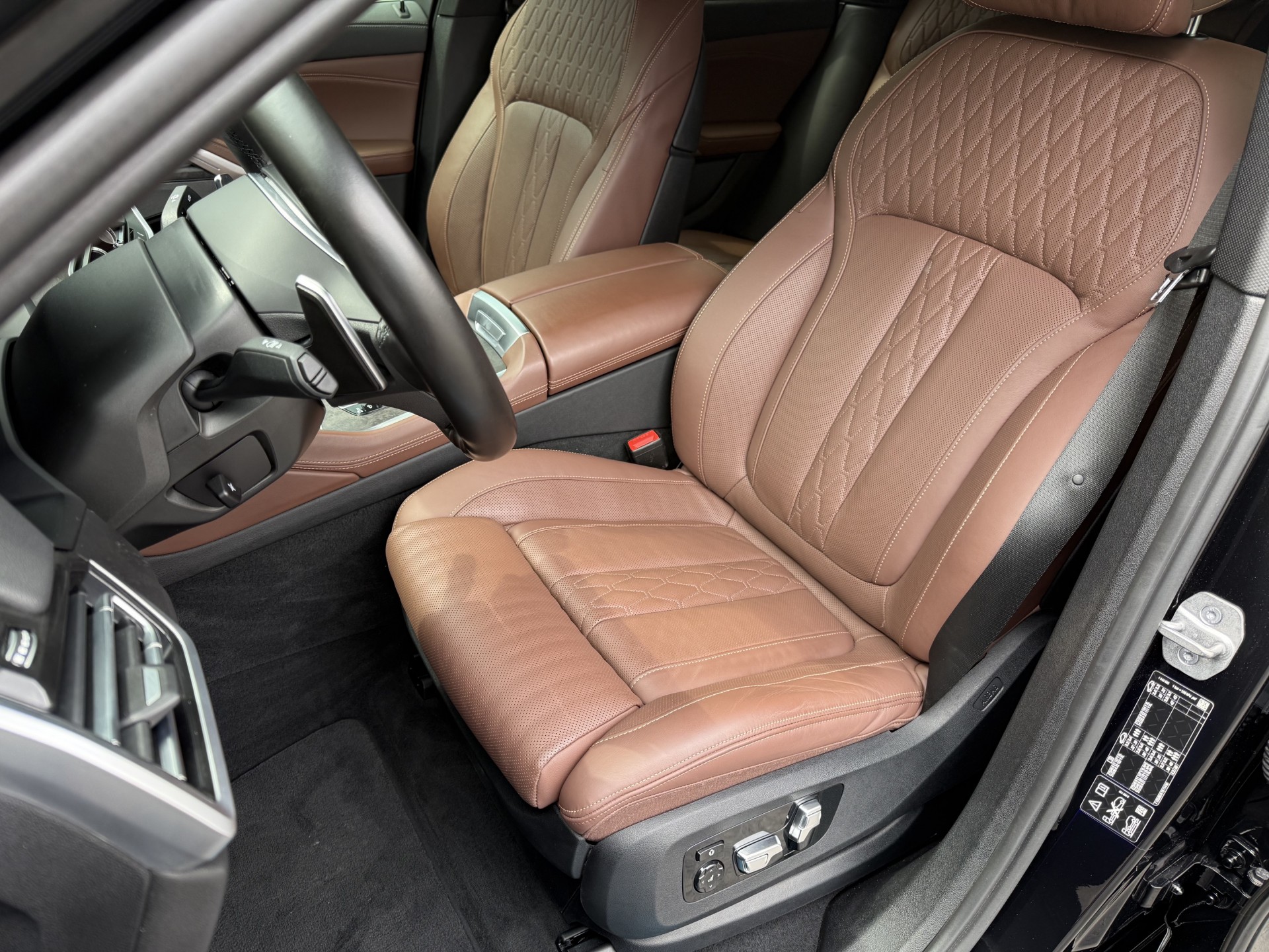 BMW X6 M50d 6