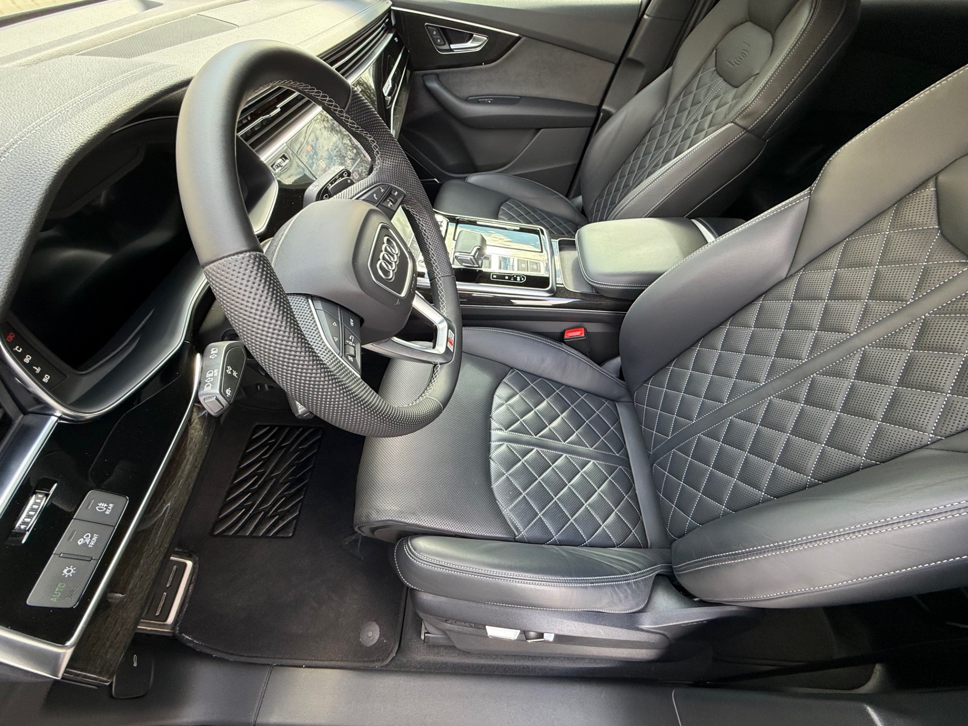 AUDI Q7 Q7 50 TDI quattro 8