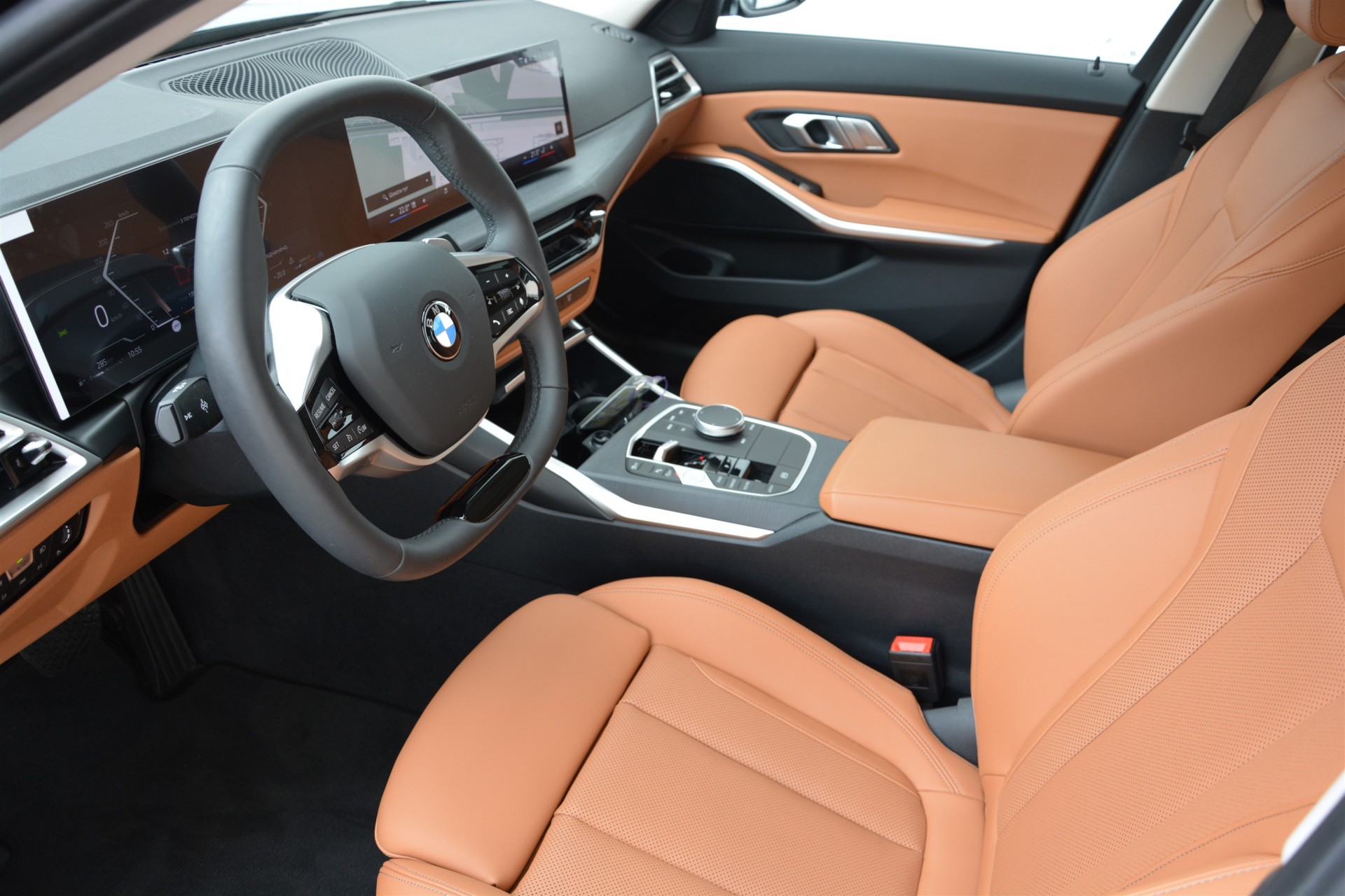 BMW 3 Series 320i 4