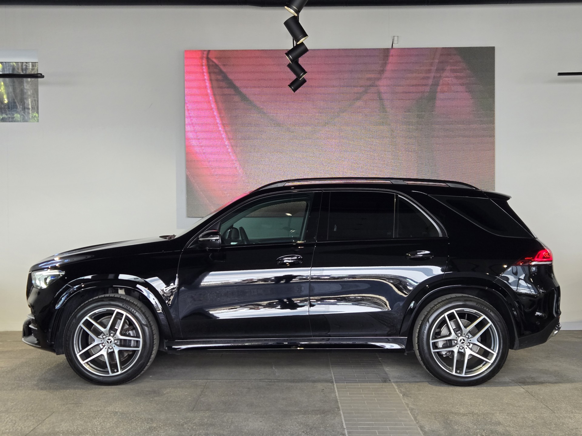 MERCEDES-BENZ GLE 350d 4matic 1
