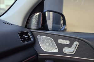 MERCEDES-BENZ