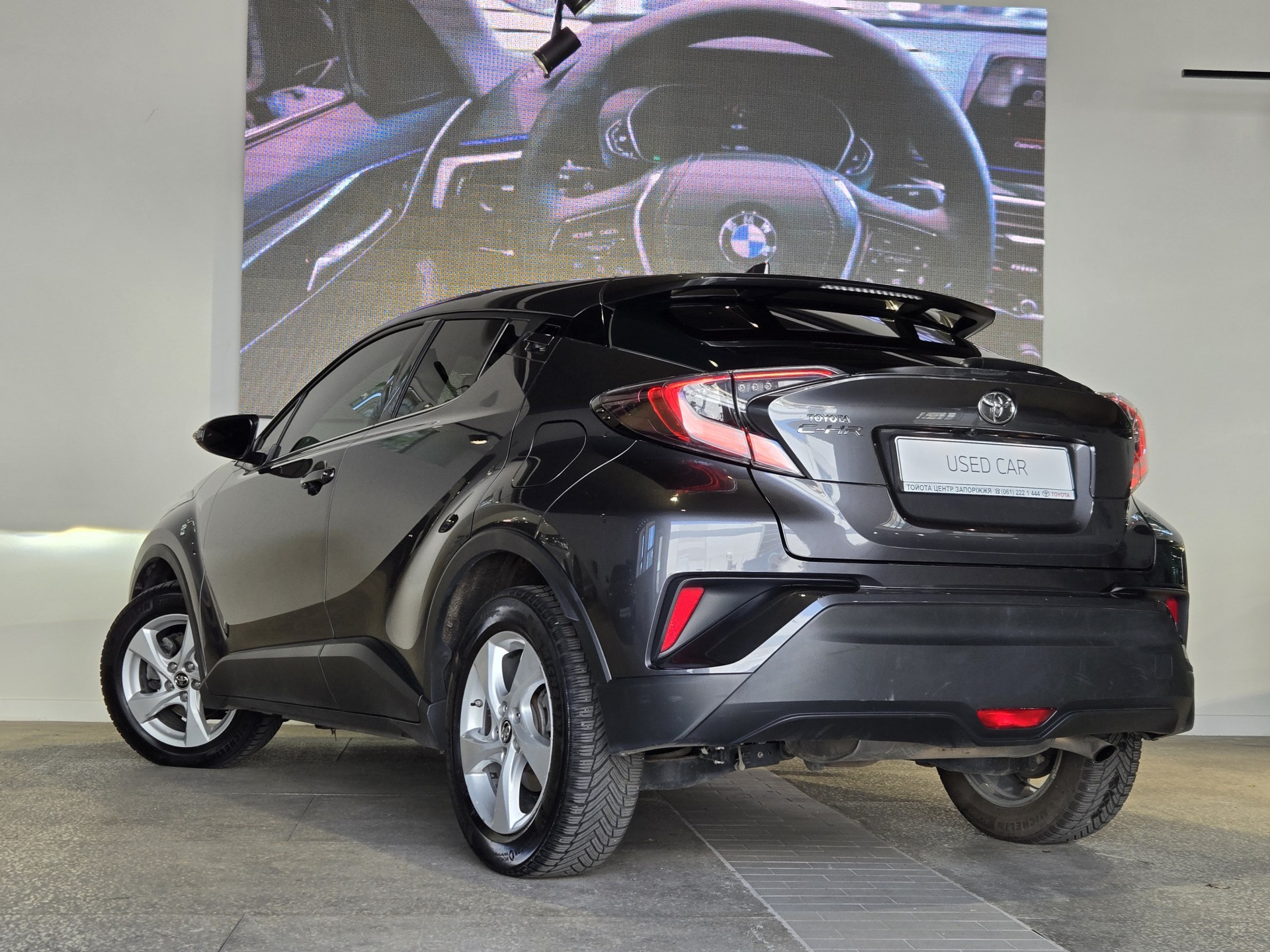 TOYOTA C-HR  3