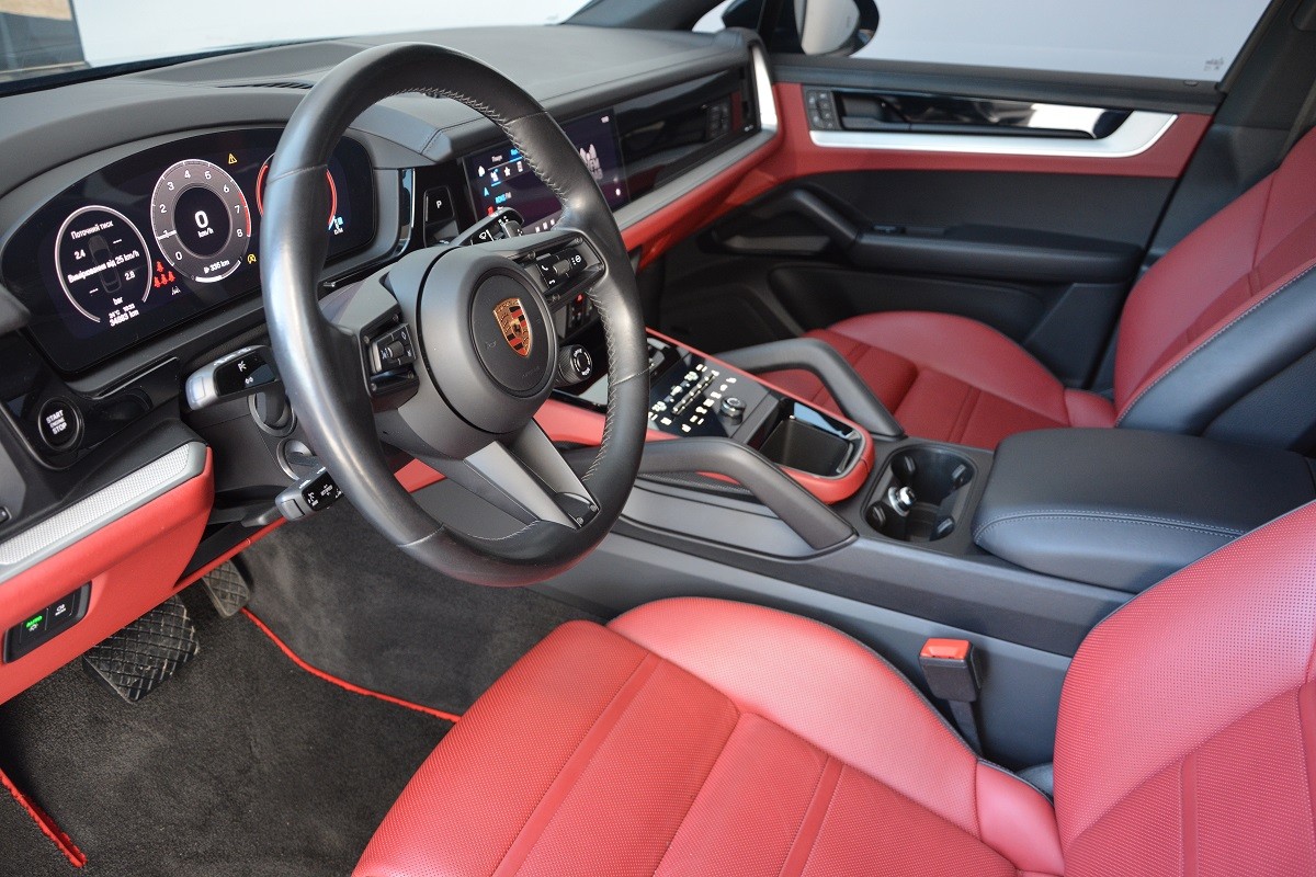 PORSCHE CAYENNE Coupe 4