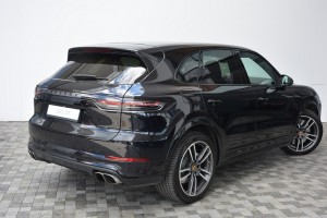 PORSCHE