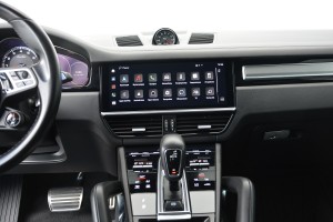 PORSCHE