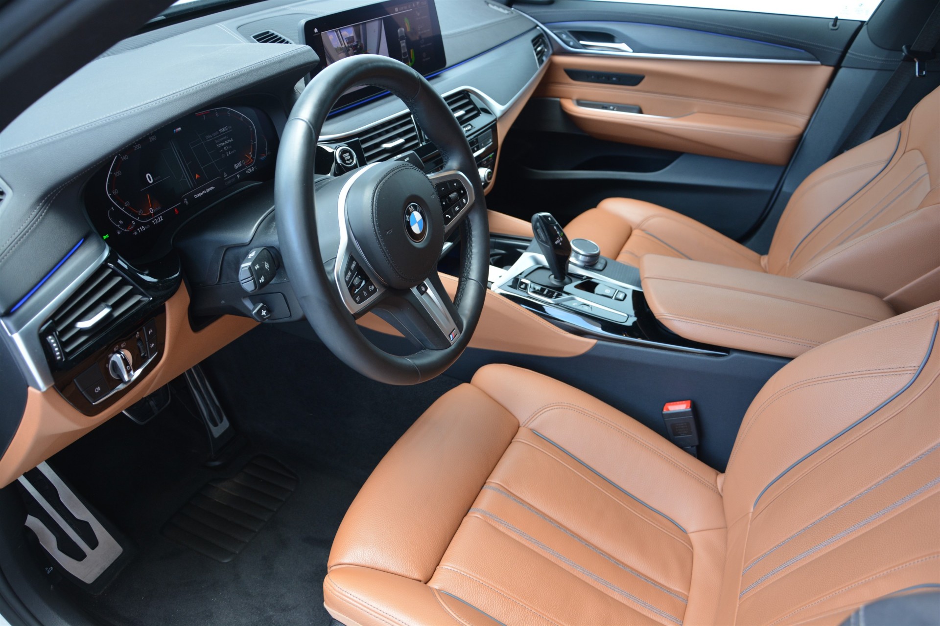 BMW 6 Series 640i xDrive GT 4